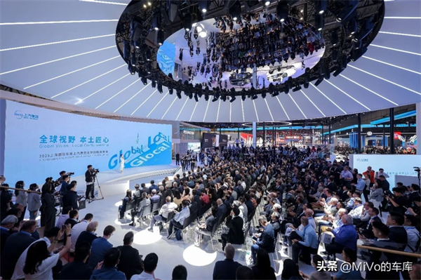 上汽破殼重生，一路向“新”而行