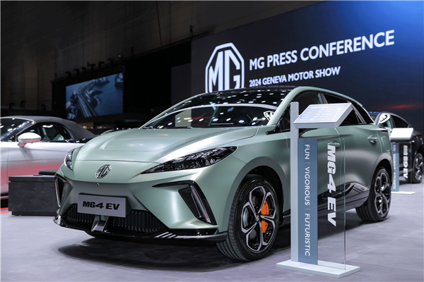 上汽智己L6、MG3 HEV“技術(shù)出?！?中國智造“綻放”2024日內(nèi)瓦車展