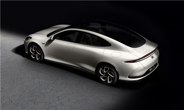 上汽智己L6、MG3 HEV“技術(shù)出?！?中國智造“綻放”2024日內(nèi)瓦車展